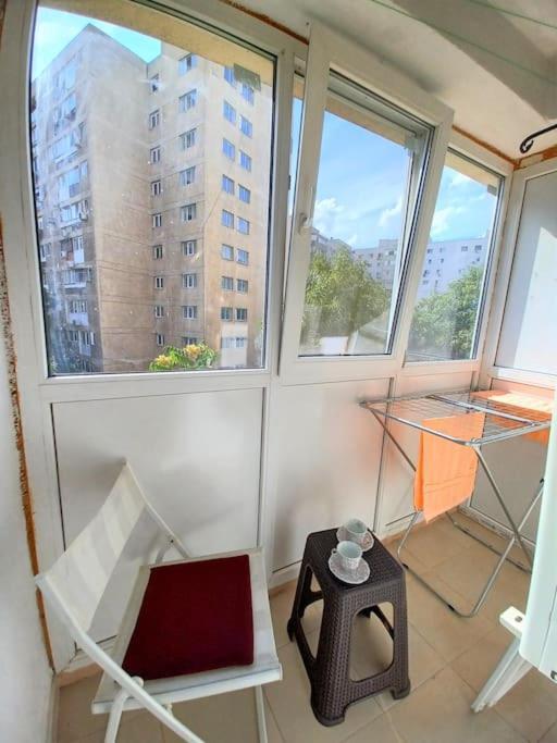 Garsoniera Linistita Zona Vitan Bucarest Extérieur photo